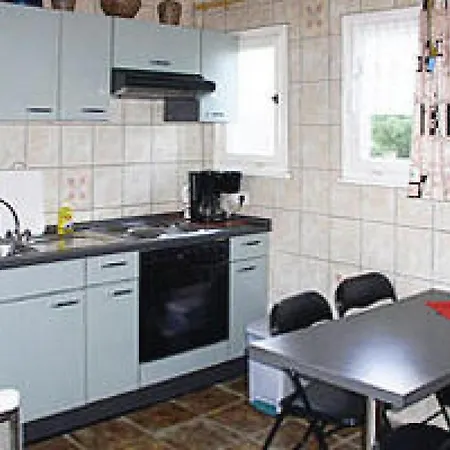 Doppelbungalow Am Schwarzen See, Semesterbostad Schwarz (Mecklenburgische Seenplatte)